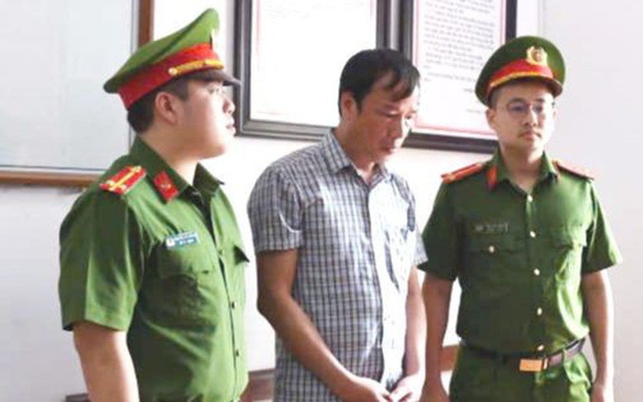 Công an Phú Thọ bắt khẩn cấp Chủ tịch xã, mở rộng điều tra hành vi tiếp tay cho "đất tặc"
