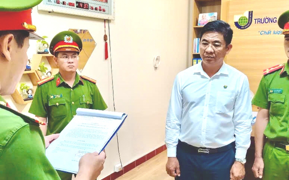 Lý do Hiệu trưởng trường Cao đẳng Công Thương miền Trung bị khởi tố, bắt giam