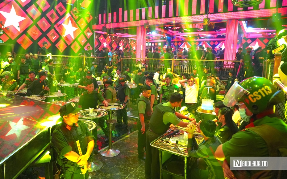 Bình Thuận: Cảnh sát đột nhập vũ trường Paris Night Club, 42 người dương tính ma túy