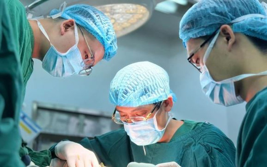Đau tay suốt 9 năm, cô gái 23 tuổi bất ngờ phát hiện mắc ung thư
