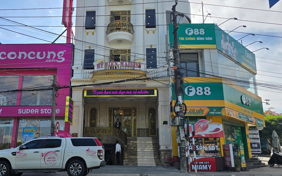 Tháo gỡ quảng cáo khai trương chi nhánh Thẩm mỹ viện Mailisa