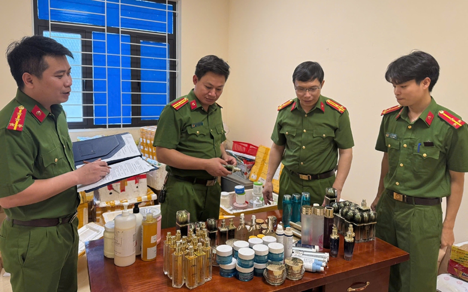 Thanh Hóa: Bắt đối tượng sản xuất mỹ phẩm giả bán trên Tiktok