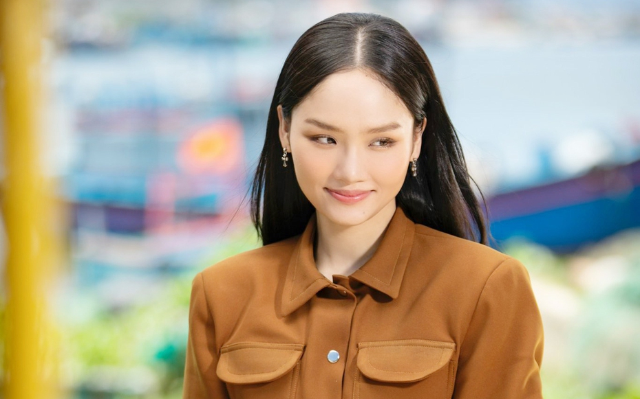 "Mỹ nhân trăm tỷ" bất ngờ công khai sánh đôi cùng "bạn trai tin đồn", gia thế không phải dạng vừa