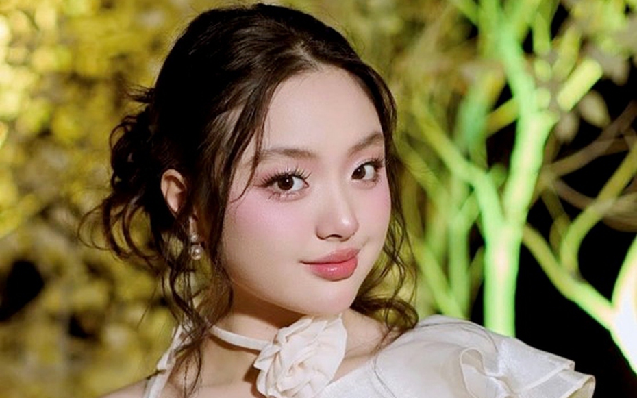 Suti – cô bé mít ướt của "Bố ơi, mình đi đâu thế?" giờ đã là thiếu nữ 17, xinh đẹp - tự lập
