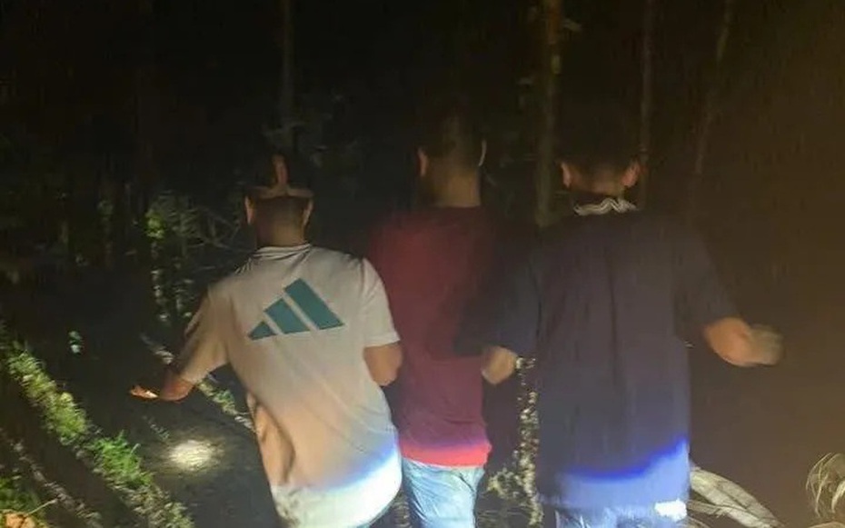 Bắt được nghi phạm phóng hỏa khiến 4 nhà bị thiêu rụi trong đêm ở Bắc Giang