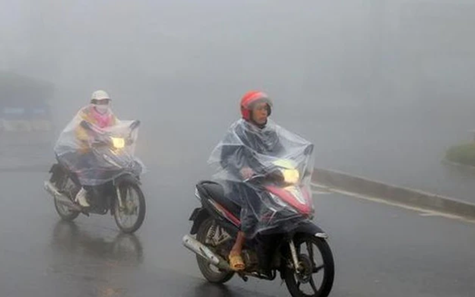 Miền Bắc đón không khí lạnh "lạ thường", có nơi mưa rất to