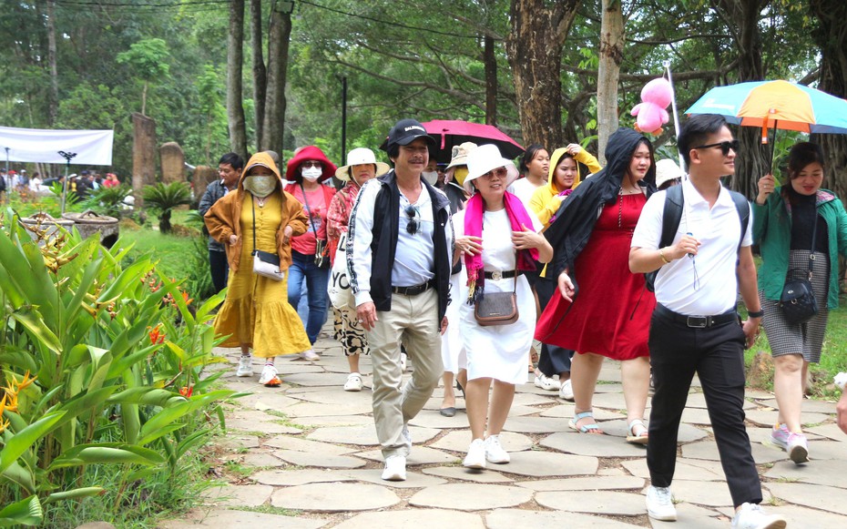 Đắk Lắk thu gần 80 tỷ đồng nhờ kinh doanh du lịch trong dịp nghỉ lễ