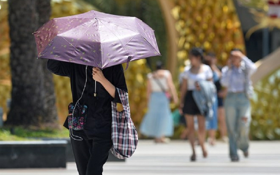 Dự báo thời tiết ngày 5/5: Miền Bắc nắng nóng gay gắt trước khi mưa to "sầm sập" ập về