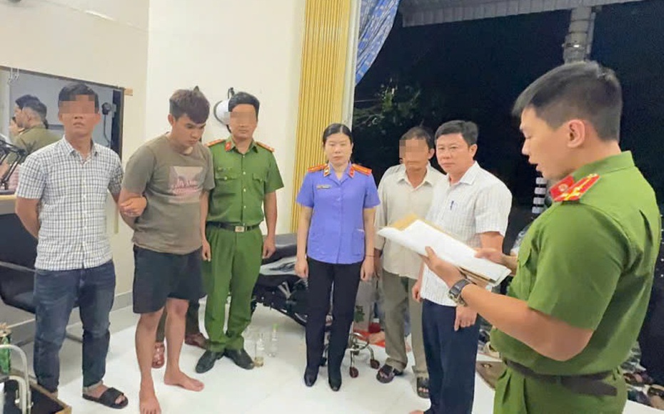 Tâm sự nghẹn ngào của tài xế xe dịch vụ, "mắt xích" trong đường dây ma túy triệu đô
