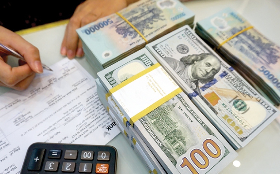 Giao dịch trái phiếu doanh nghiệp chững lại, bất động sản gánh áp lực đáo hạn lớn nhất năm