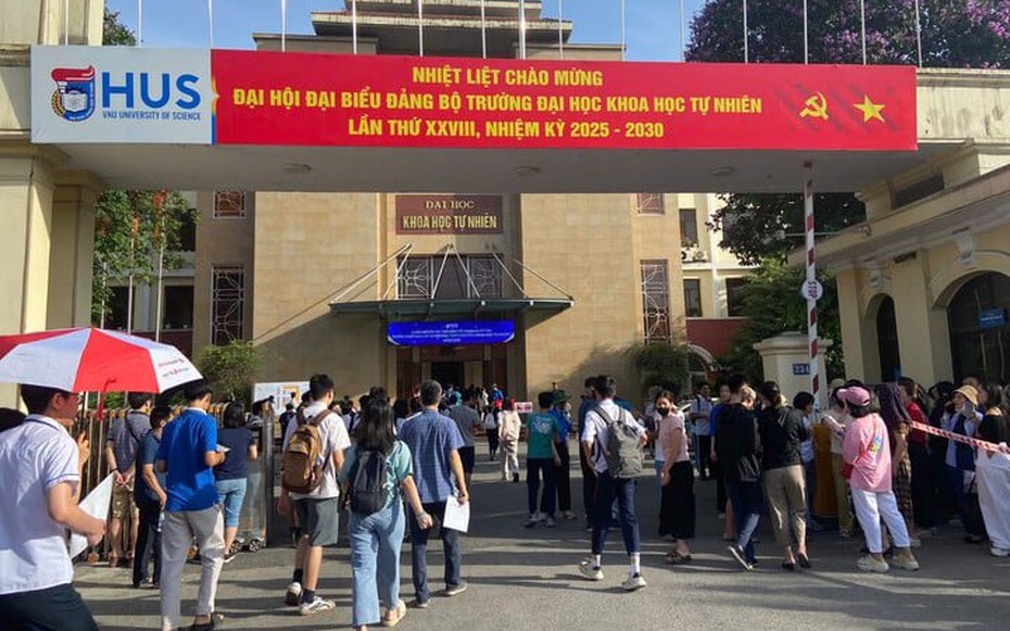 3.000 thí sinh "so tài" tranh suất vào lớp 10 trường chuyên hot nhất nhì Hà Nội
