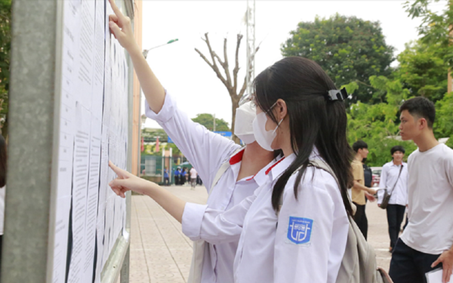 Trường chuyên đầu tiên ở Tp.HCM công bố điểm thi, điểm chuẩn lớp 10