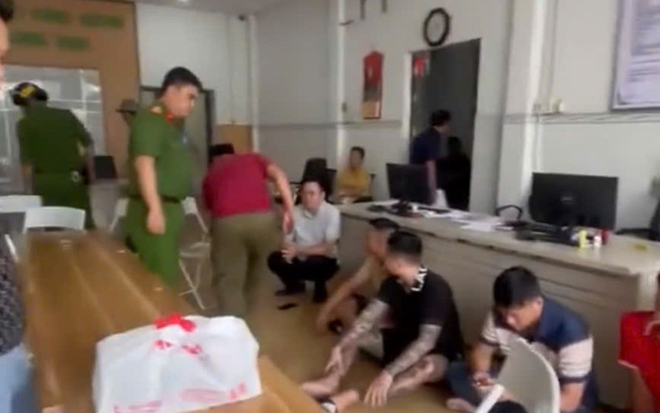 Công an Bình Dương thông tin vụ đột kích phòng công chứng bắt tội phạm