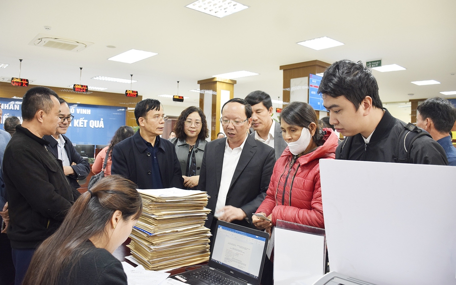 Lãnh đạo Nghệ An: Ứng dụng công nghệ thông tin trong giải quyết thủ tục hành chính tiếp tục là nhiệm vụ trọng tâm