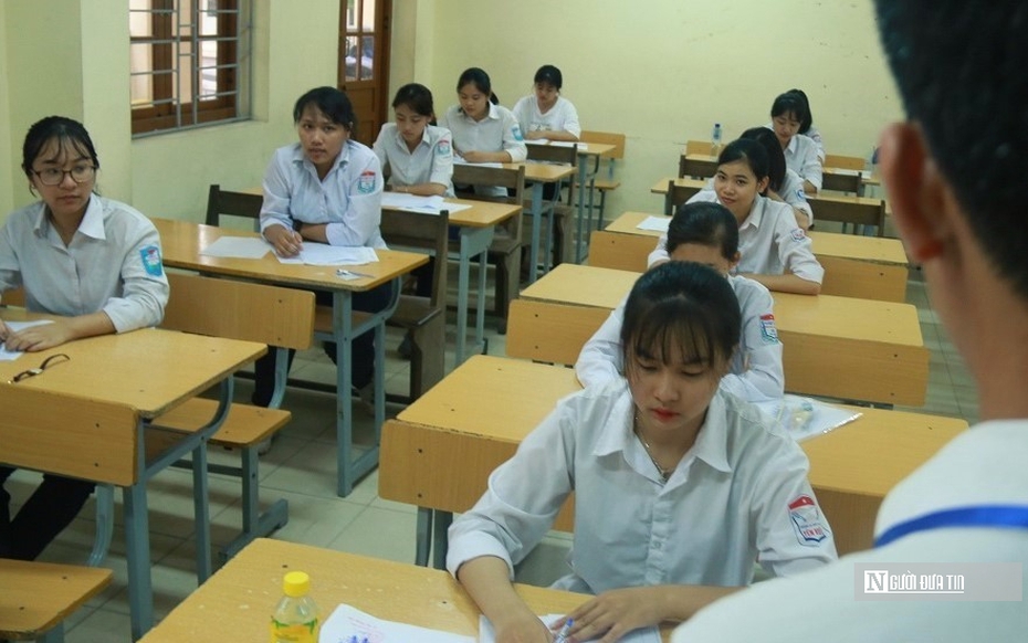 Nước rút ôn thi tốt nghiệp THPT 2025: Học sinh cần lưu ý gì để “ăn điểm” môn Ngữ văn?