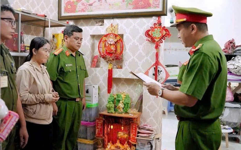 Livestream bán hàng thu hơn 72 tỷ đồng, một phụ nữ bị bắt vì trốn thuế
