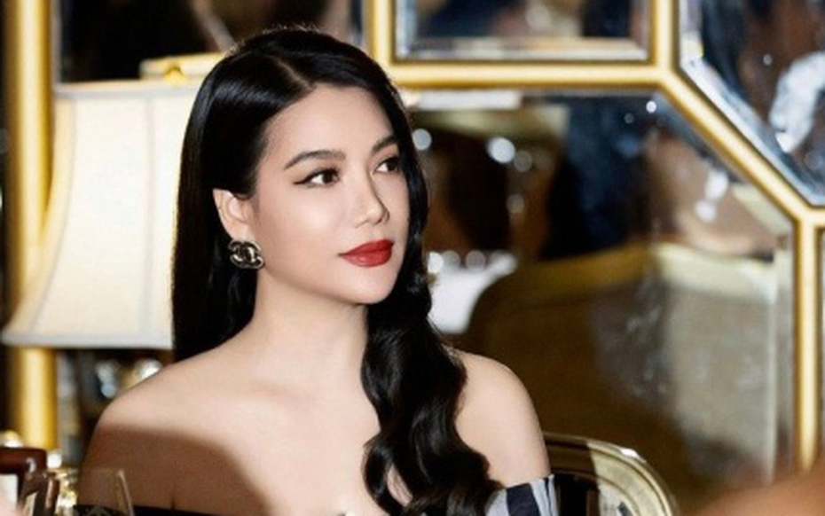 Mỹ nhân tài sắc của showbiz Việt sở hữu penthouse 300m2, qua 1 lần đò, U50 vẫn trẻ trung, bốc lửa