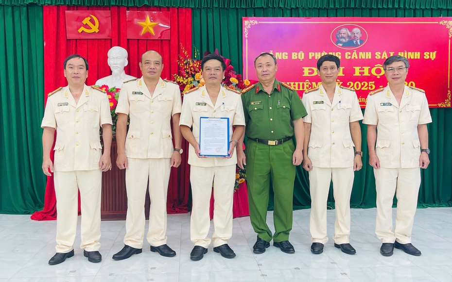 Phá nhanh vụ án lừa đảo 450 triệu đồng, Phòng Cảnh sát hình sự được thưởng nóng