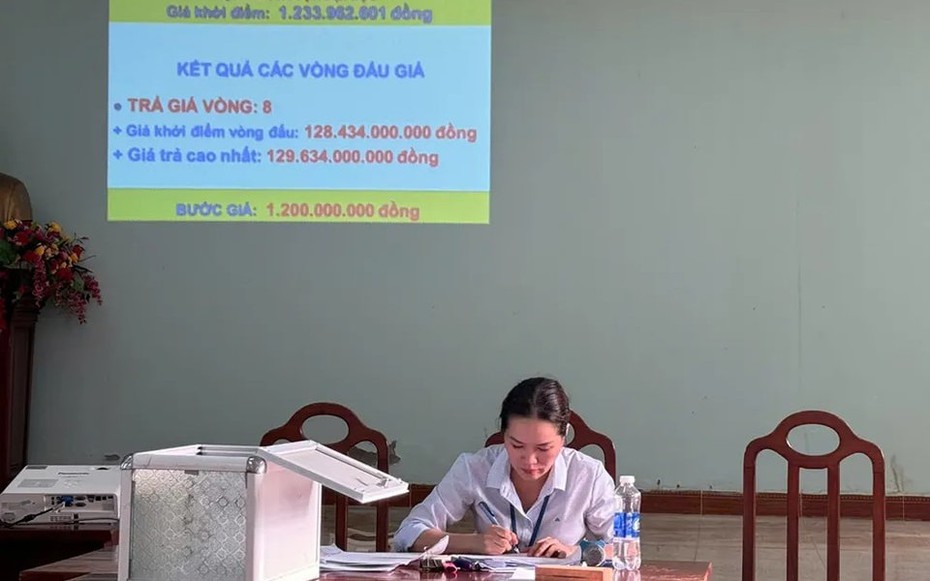 Doanh nghiệp 1 tháng tuổi trúng đấu giá mỏ cát gần 500 tỷ đồng