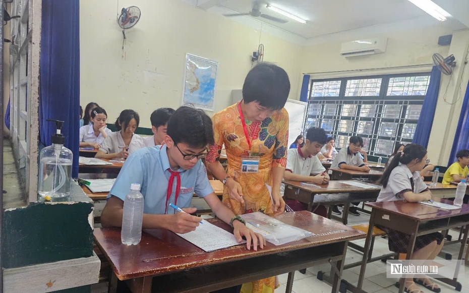 Phổ điểm lớp 10 tại Tp.HCM: Đề thi phân hóa mạnh, học sinh giỏi mới "chạm đỉnh"