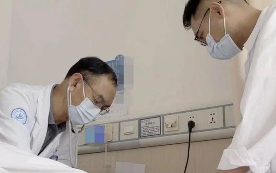 Cụ ông 80 tuổi mang trong mình hơn 100 viên sỏi bàng quang, bác sĩ đưa ra cảnh báo