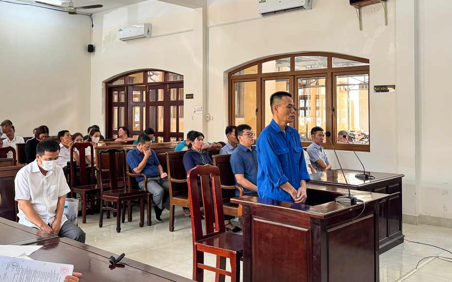 Xét xử 13 bị cáo trong vụ sai phạm tại Trung tâm Đăng kiểm xe cơ giới ở Đồng Nai