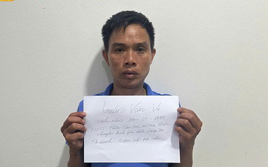 Khởi tố đối tượng trộm tiền phúng viếng trong đám tang