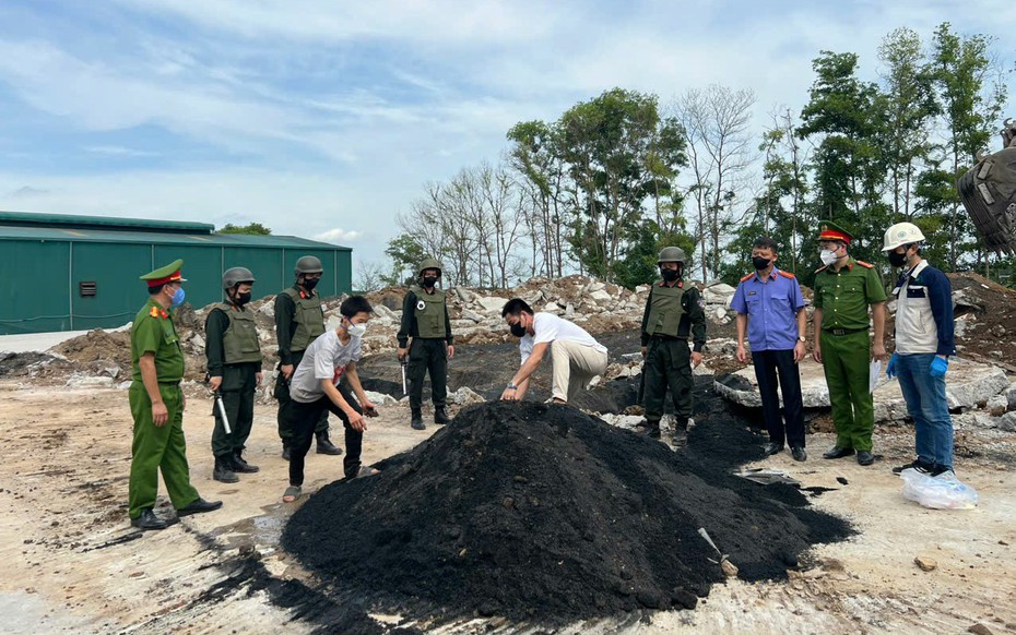 Triệt phá vụ án chôn, lấp chất thải công nghiệp với số lượng đặc biệt lớn, gây ô nhiễm môi trường