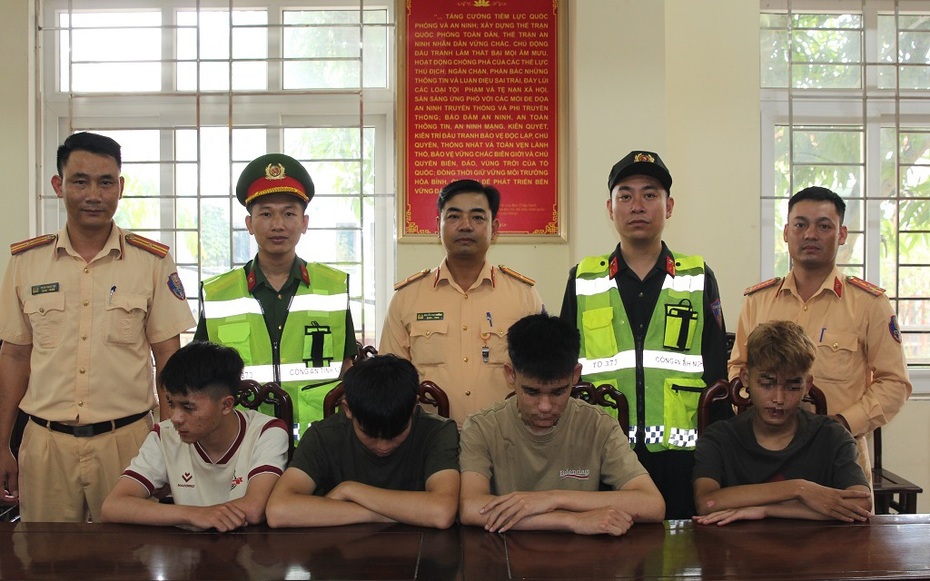 Nhóm thanh thiếu niên "cháy phố", có hành vi khiếm nhã với các cô gái đi đường