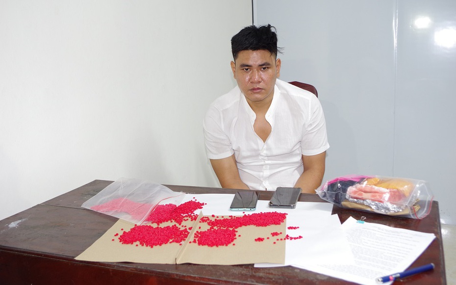 Bắt đối tượng vận chuyển 6.000 viên ma túy về Hà Nam tiêu thụ