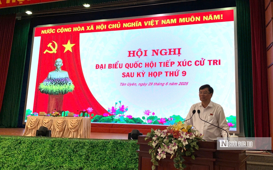 Đại biểu Quốc hội Trần Công Phàn tiếp xúc cử tri tại Bình Dương