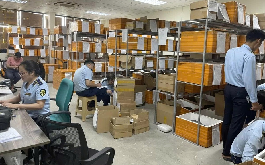 Tiger Display Global bị phạt hơn 120 triệu, tiêu hủy lượng lớn pin điện thoại nhập lậu