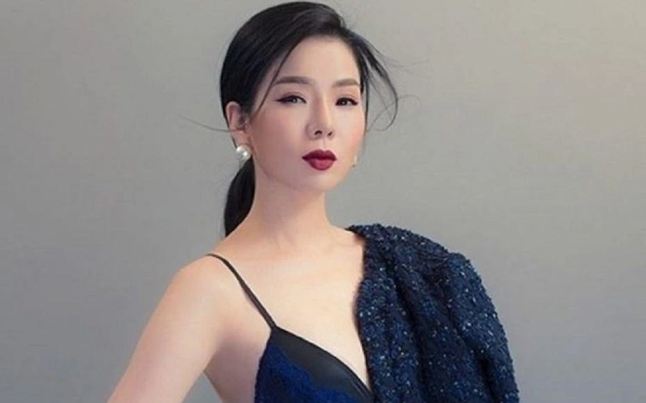 Ngỡ ngàng mặt mộc của Lệ Quyên ở độ tuổi U50