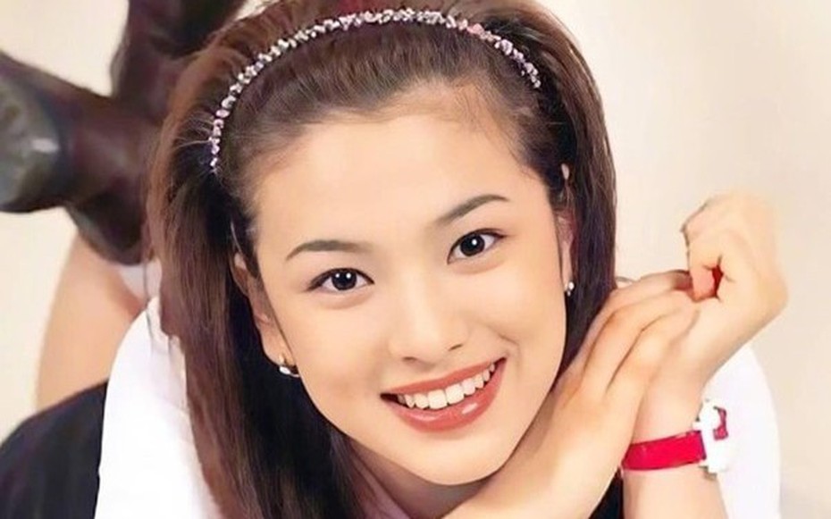 Song Hye Kyo tuổi đôi mươi giản dị, đẹp mộc đến nao lòng