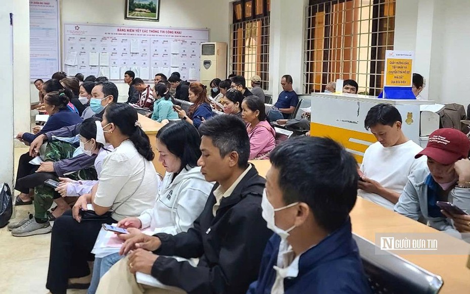 Ngày đầu vận hành mô hình 2 cấp: Người dân Đắk Lắk tấp nập làm thủ tục hành chính
