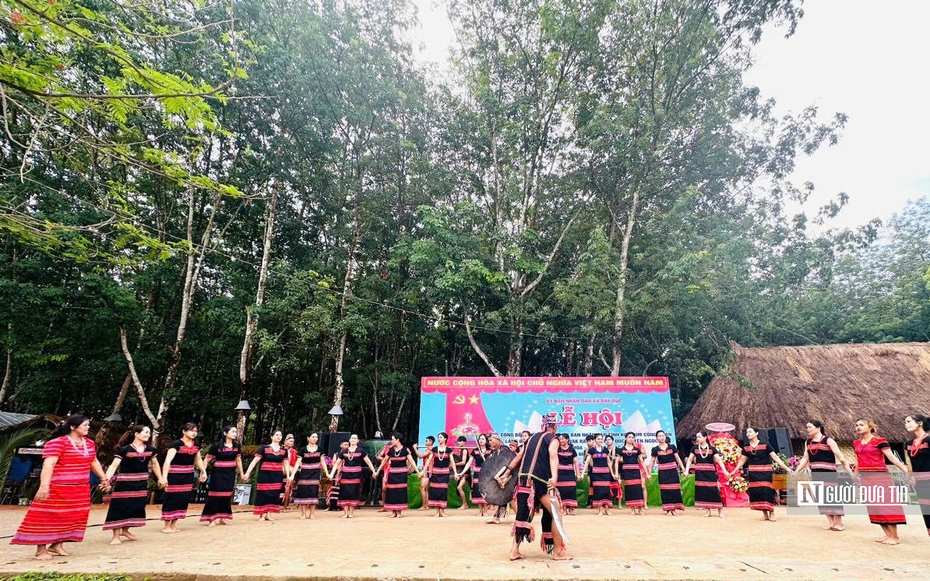 Nửa thế kỷ giữ cồng chiêng giữa đại ngàn Trường Sơn