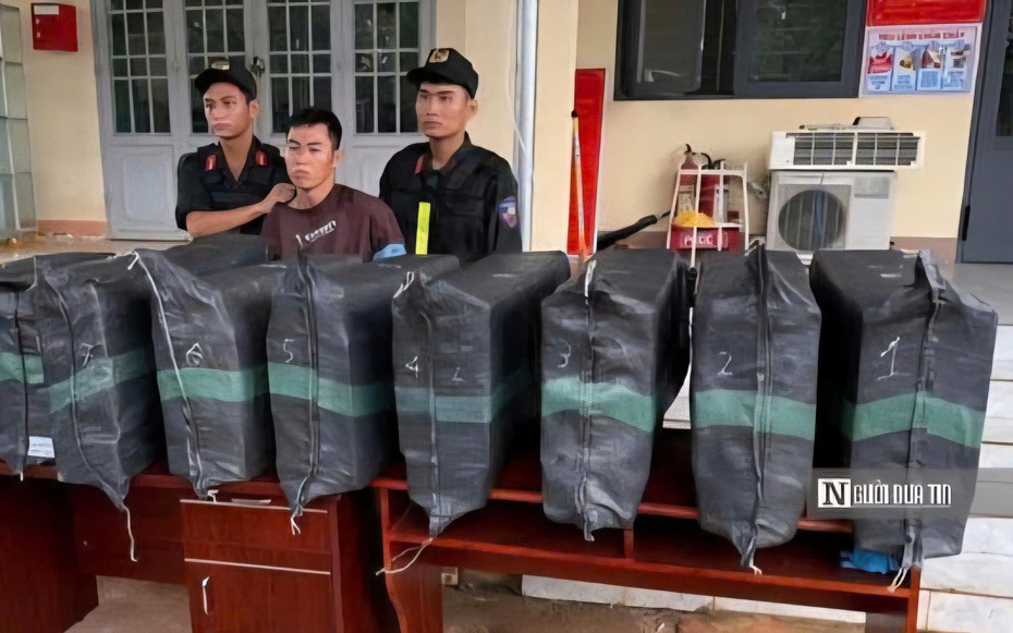 Bắt quả tang đối tượng vận chuyển 250kg pháo hoa lậu ở Đồng Nai