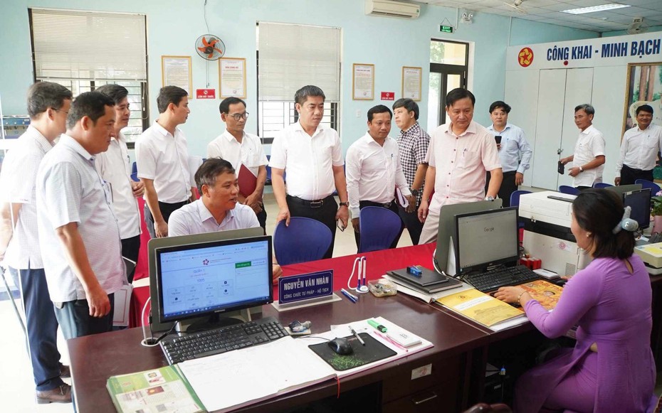 Huế dự kiến làm việc cả sáng thứ Bảy để giải quyết hồ sơ, giấy tờ cho người dân