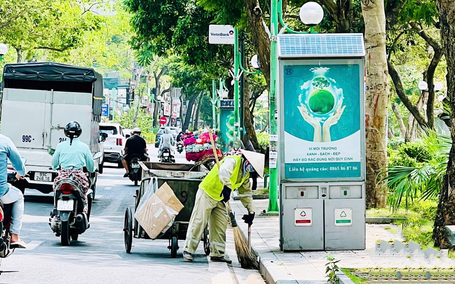 Thủ tướng yêu cầu quyết liệt ngăn chặn ô nhiễm môi trường, đẩy nhanh chuyển đổi xanh