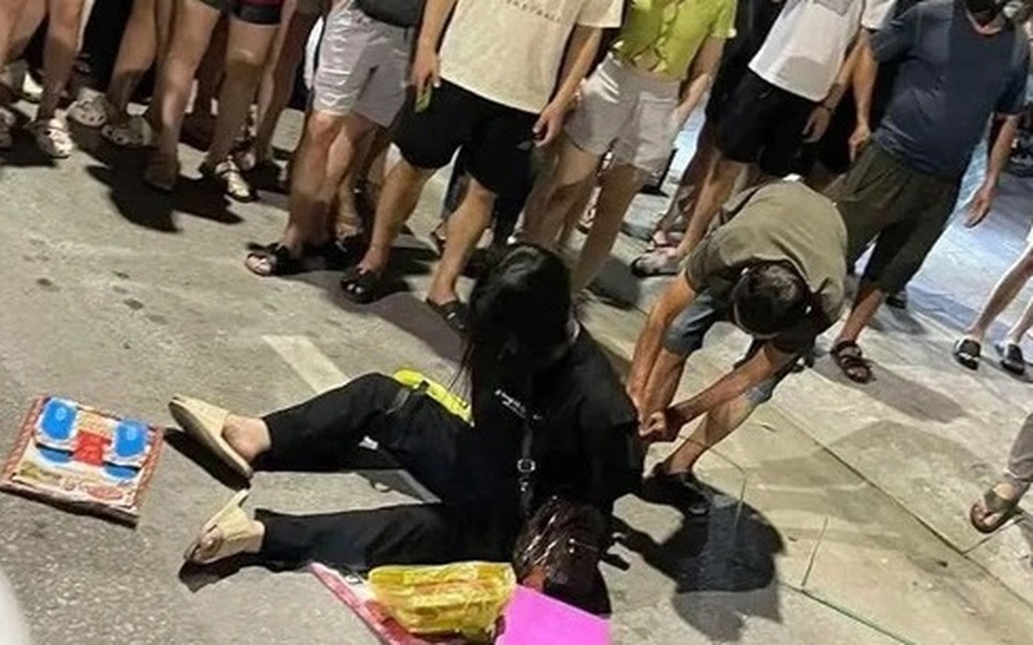 Tạm giữ “Ngân Baby” để điều tra