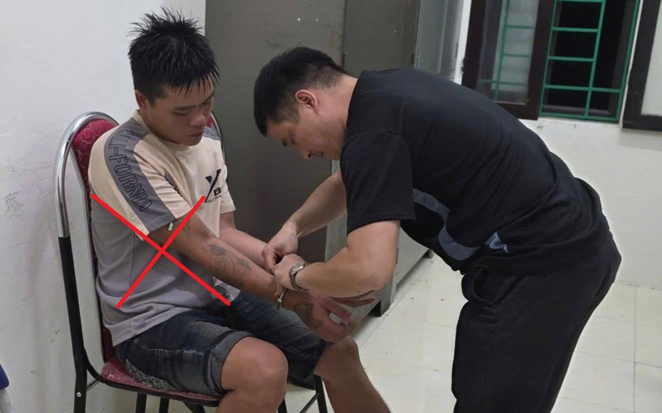 Bắt đối tượng chặn đường, bôi ớt vào mắt nạn nhân để cướp tài sản