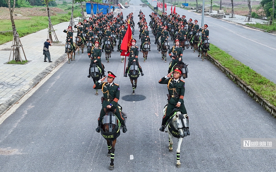 Một buổi huấn luyện của đội Kỵ binh có gì đặc biệt?