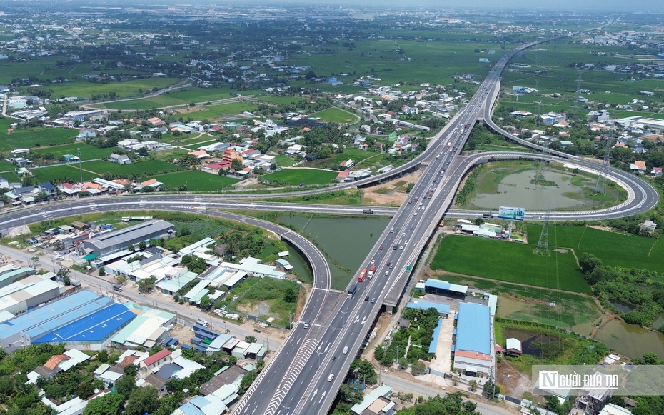 Không khí tất bật trên đại công trường nút giao nghìn tỷ tại Tây Ninh