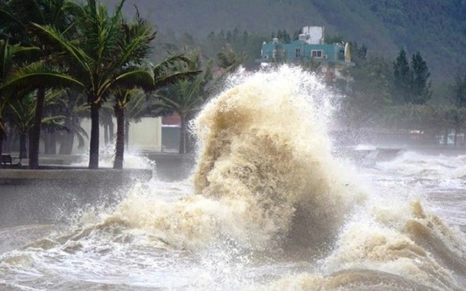 Bão số 3 mạnh lên từng ngày, di chuyển nhanh còn cách Quảng Ninh-Hải Phòng 830km