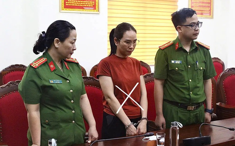 Khởi tố, bắt tạm giam nguyên kế toán trưởng Trung tâm Y tế