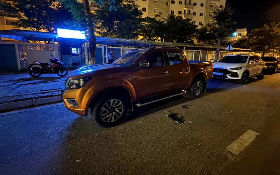 Bắt đối tượng đập kính xe ô tô trộm cắp tài sản