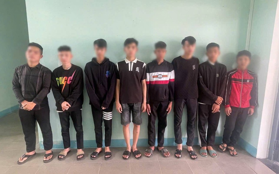 Mâu thuẫn trên mạng, nhóm thiếu niên rủ nhau đi hỗn chiến bằng hung khí