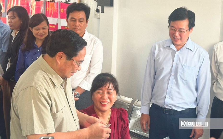 Thủ tướng Phạm Minh Chính: Đổi mới phương thức giải quyết thủ tục hành chính, không để người dân gặp khó