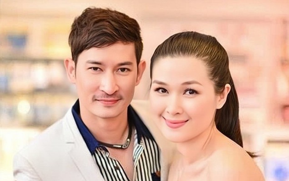 Mới công bố ly hôn sau 12 năm chung sống, nay cặp đôi Vbiz lại xuất hiện cùng nhau, cùng đi ăn