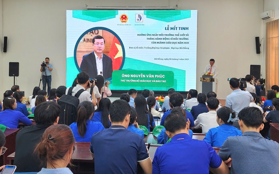 Thứ trưởng Bộ Giáo dục và Đào tạo: Đưa giáo dục môi trường thành nội dung xuyên suốt trong nhà trường